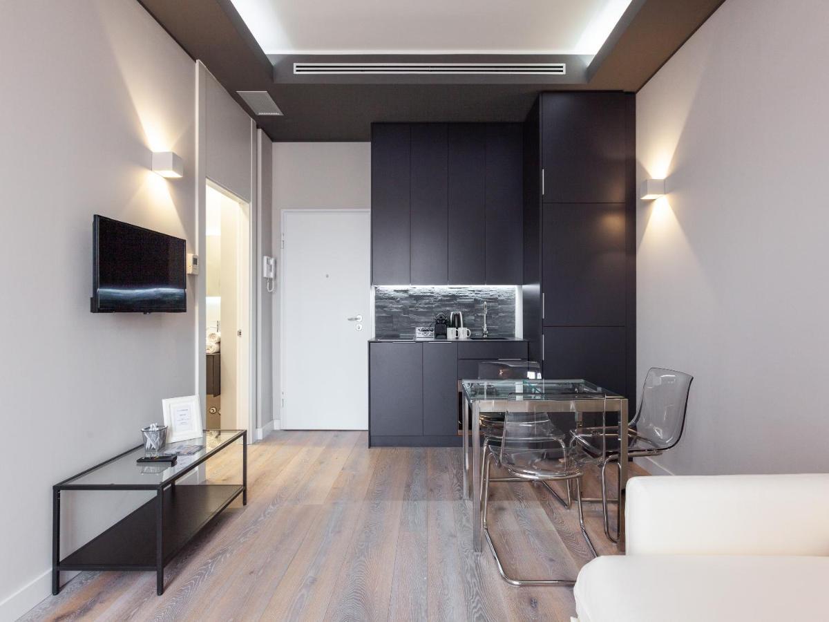 Easyhomes-City Centre Suites Milano Exterior foto