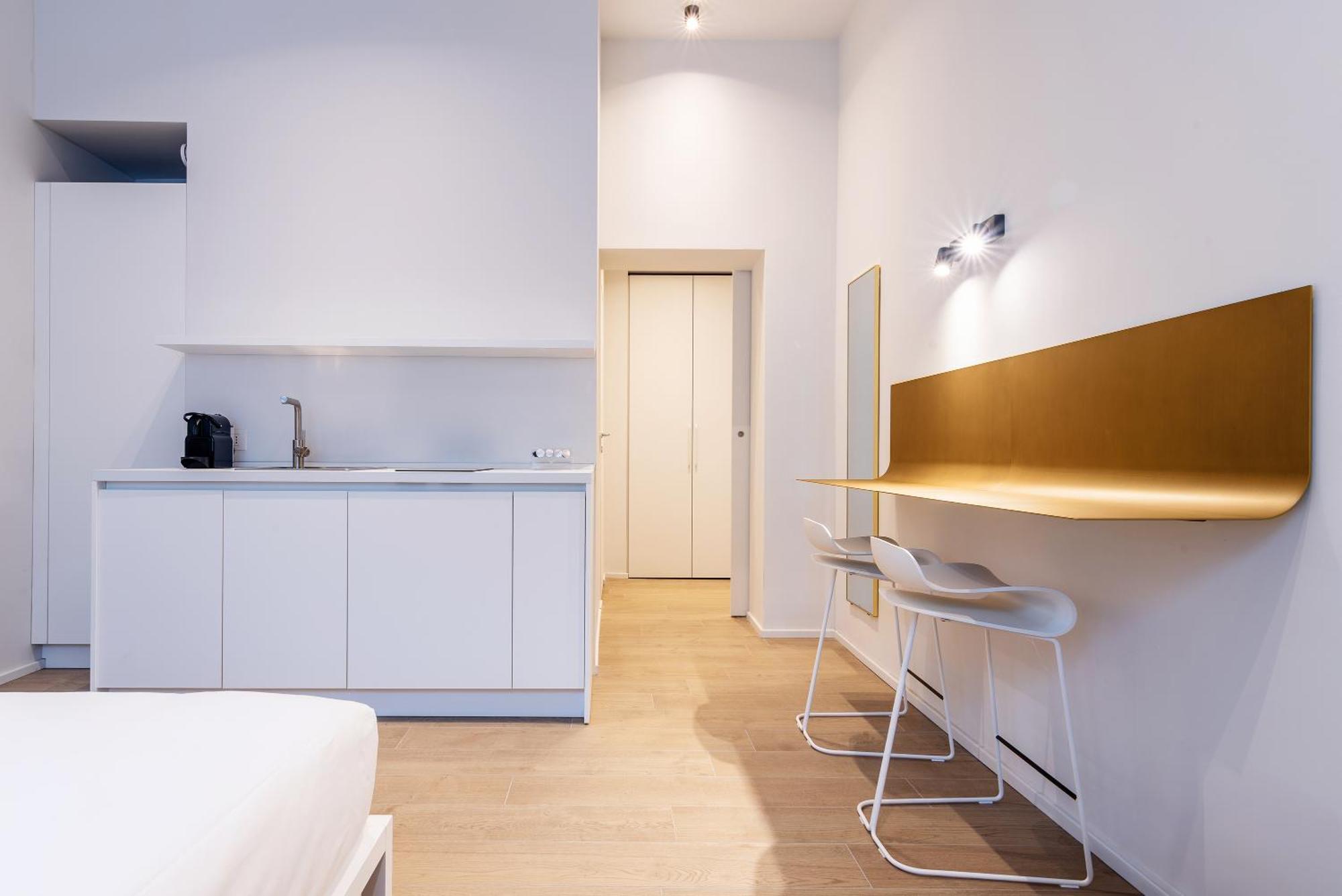 Easyhomes-City Centre Suites Milano Exterior foto