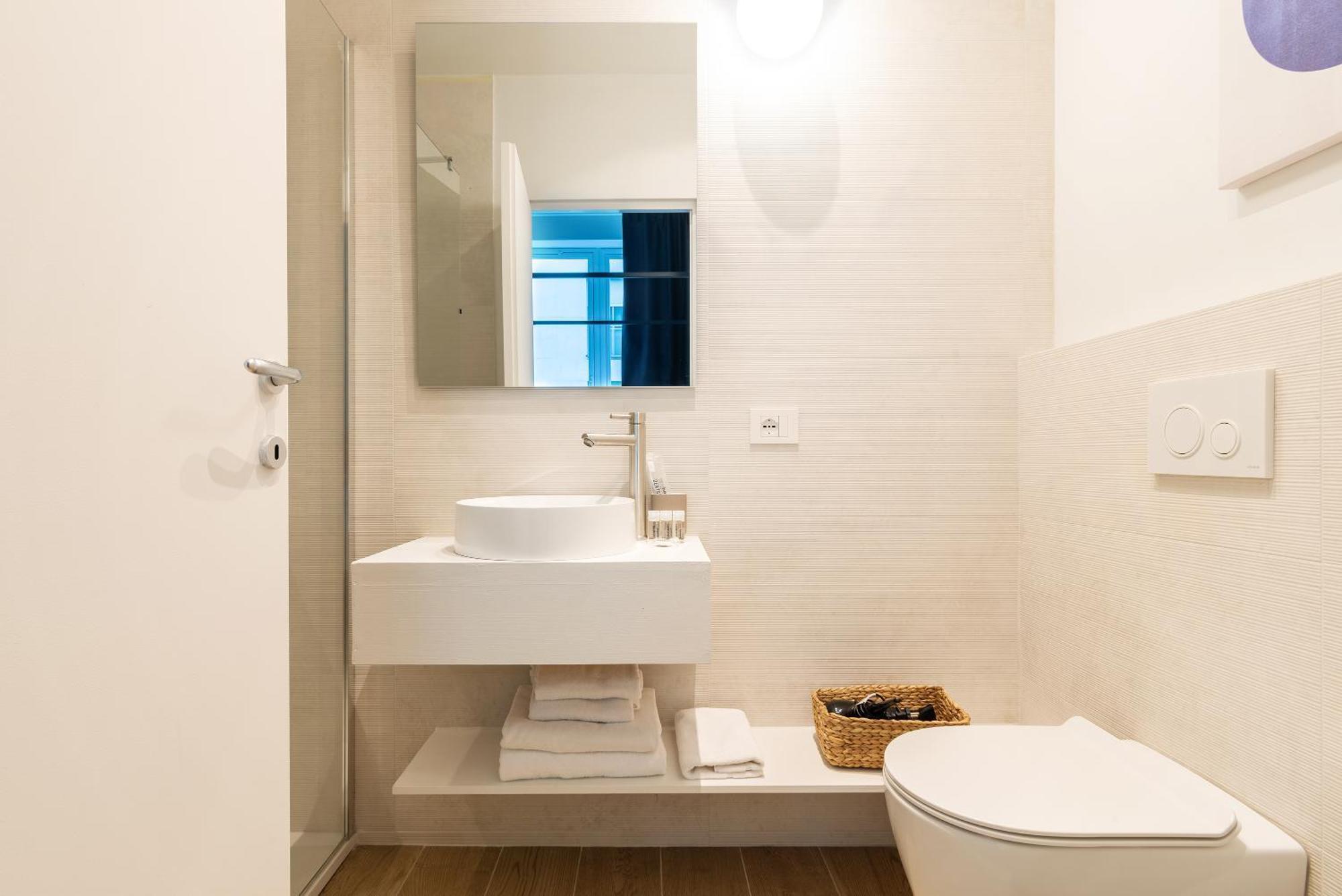 Easyhomes-City Centre Suites Milano Exterior foto